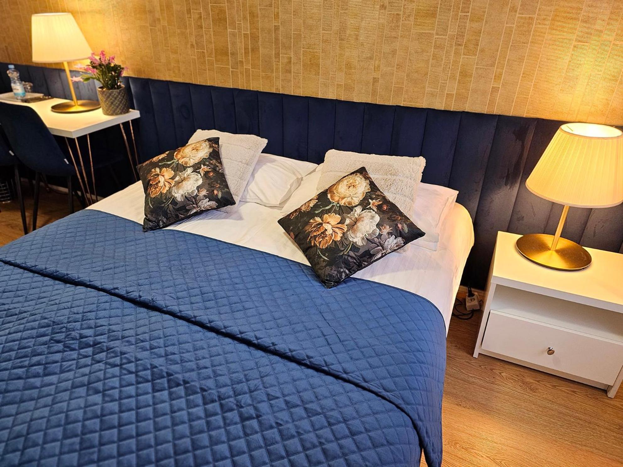 Hotel Kurpia Arte Nowogród Kültér fotó